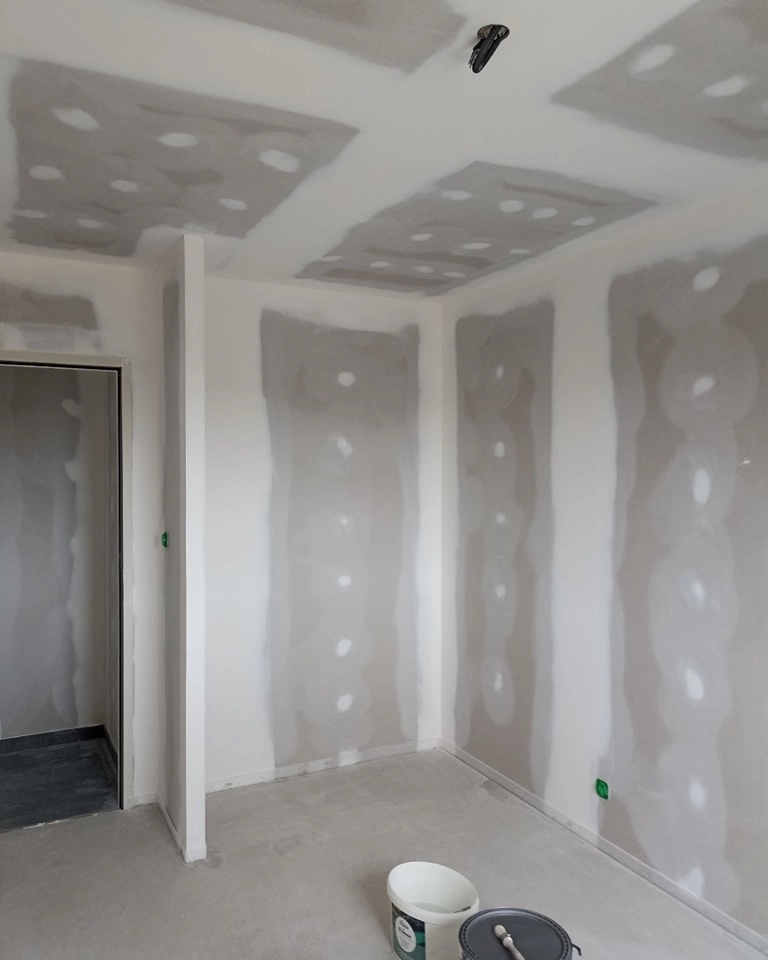 Pose de bandes à joints – murs et plafond placo préparation enduit – Ramboz Le Peintre – Cholet